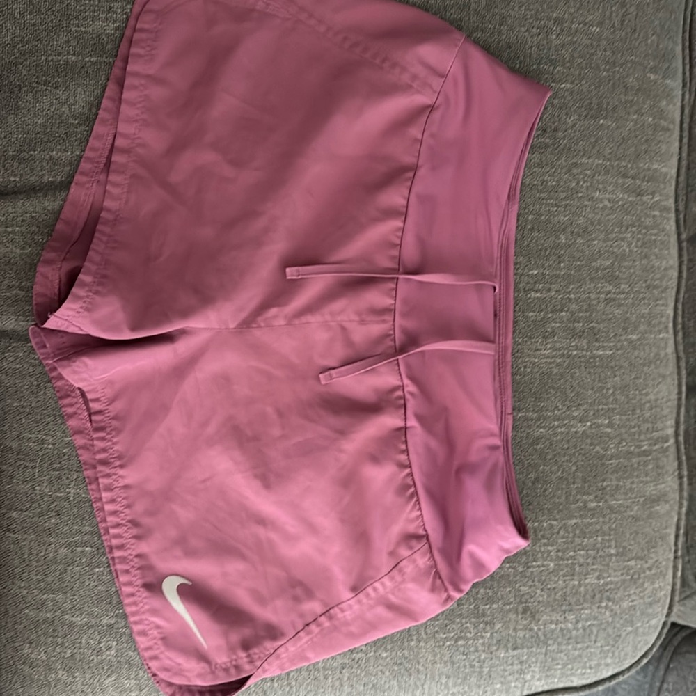 Nike dri-fit shorts size small